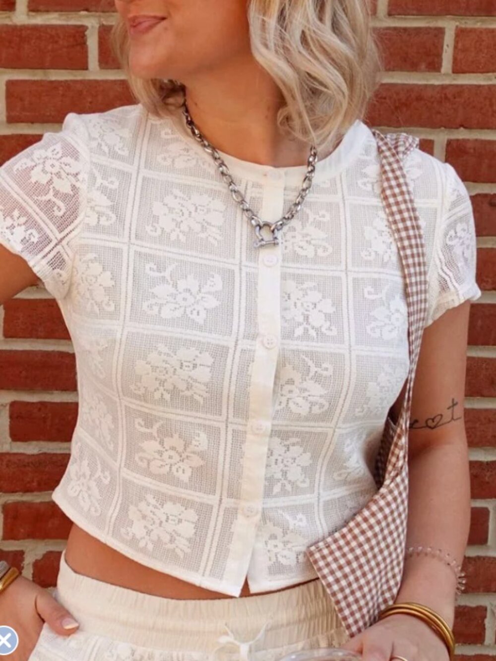 Le Lis White Lace Boxy Button-Up Top, size Medium (runs small), NWT